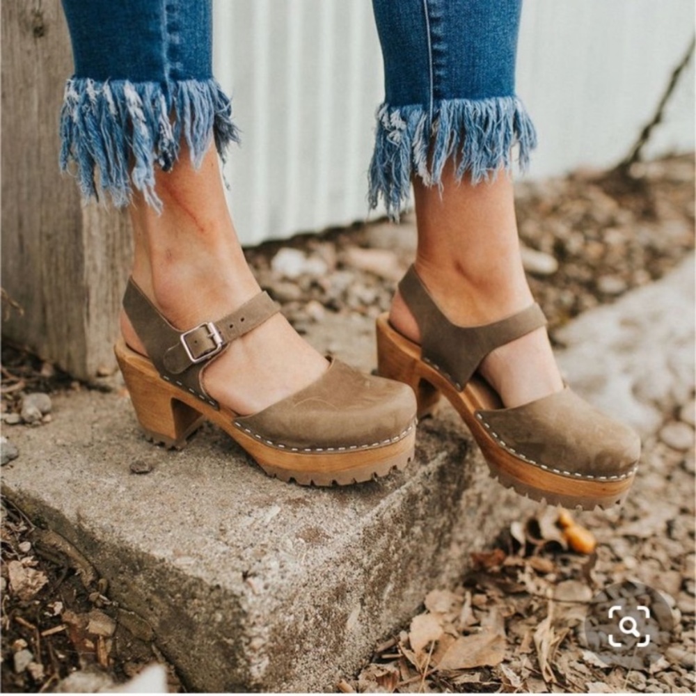 MIA Abba Clogs